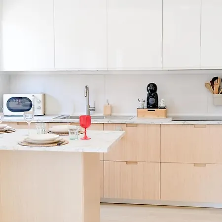 Apartamento Center - Beautiful Modern House With Balcony